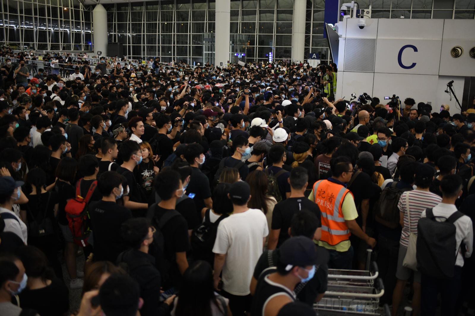 CHAOS AT HK AIRPORT
